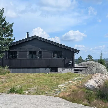 Дом отдыха Modernized Mountain Near Treungen Drangedal